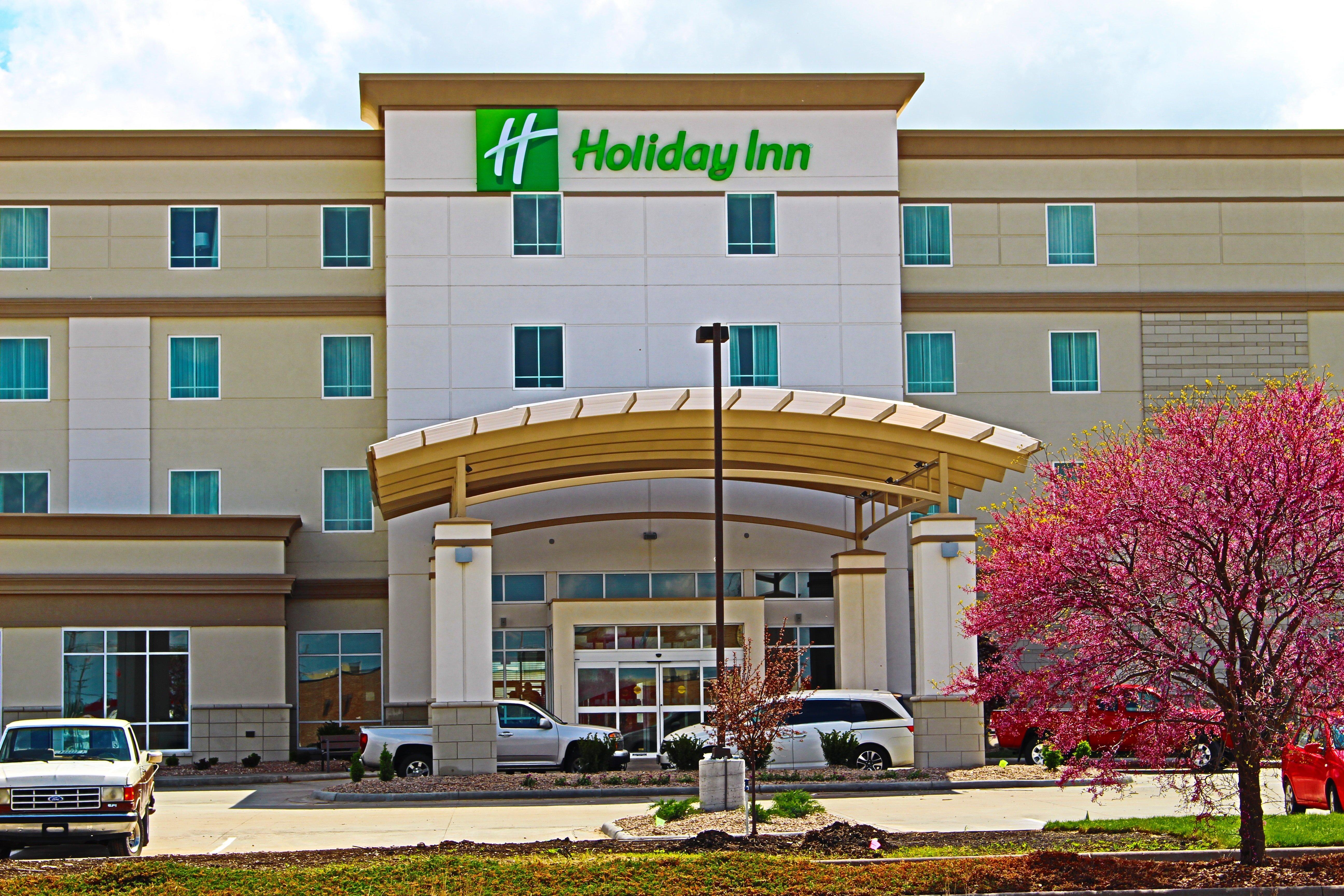 Holiday Inn Salina By Ihg Exteriör bild